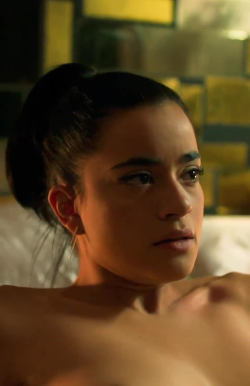6. Paulina Gaitan In Diablo Guardián.